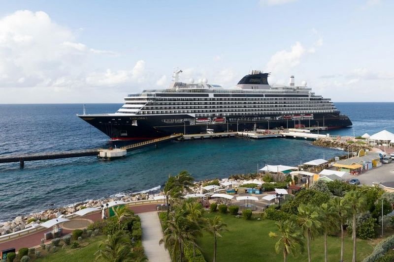 Explora I in Curacao