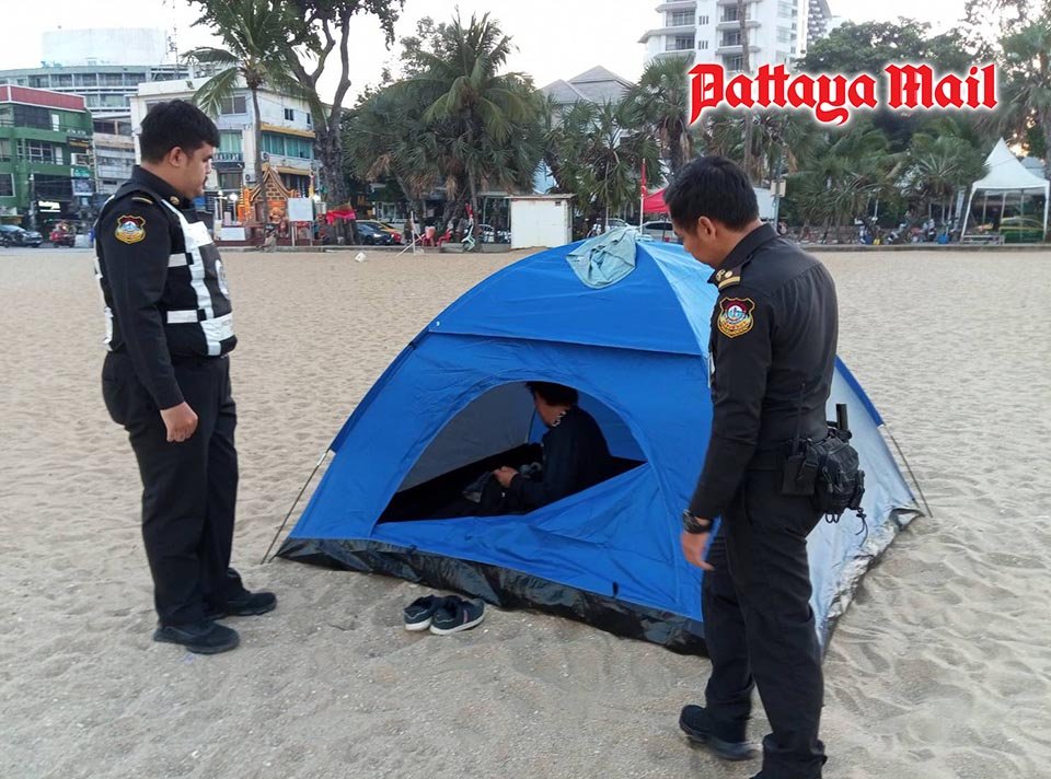 Kazakh tourist asked to remove tent from Pattaya Beach