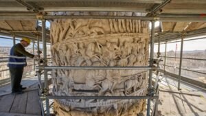 Lasers used in first restoration of iconic Roman monument in 40 years