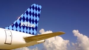 Passenger plane in terrifying near-miss as it’s forced to take evasive action to avoid crashing into US military jet