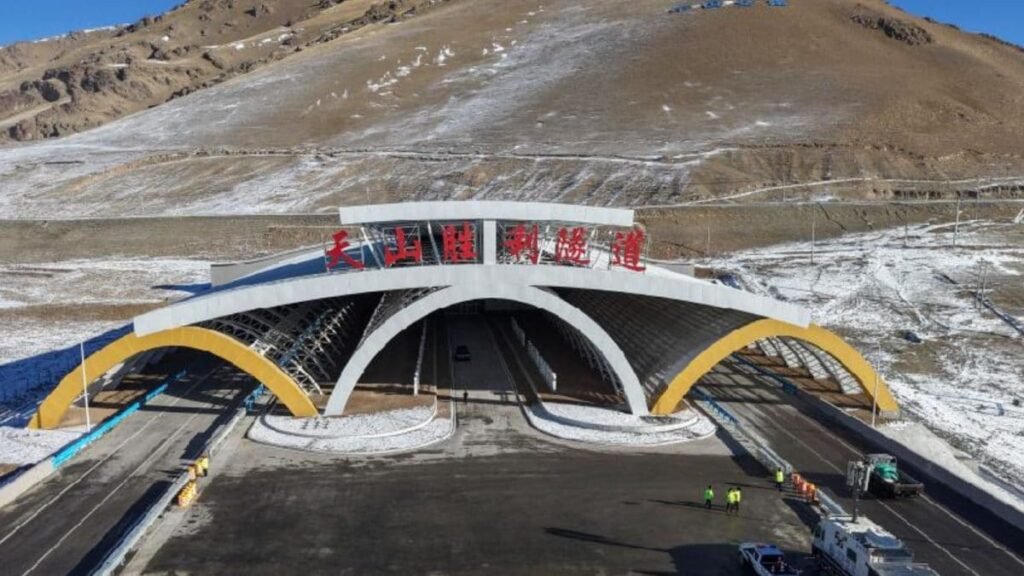 World's Longest Expressway Tunnel, Passes Via Mountains, 16 Fault Zones, Temp Drops To −42 °C, And It Refuses To Stop