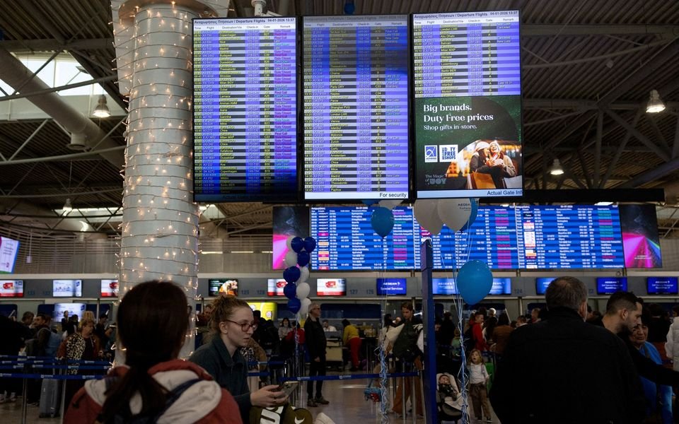 European Parliament keeps three-hour threshold for flight delay compensation