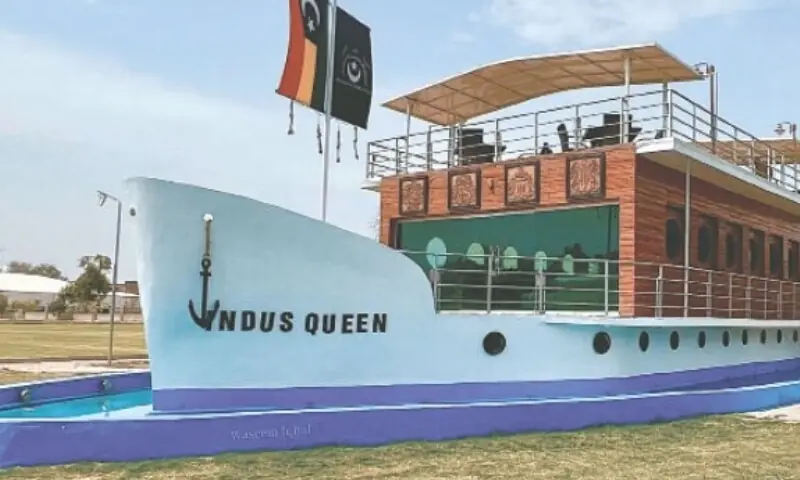 Heritage lovers call for restoring rusting Indus Queen - Pakistan