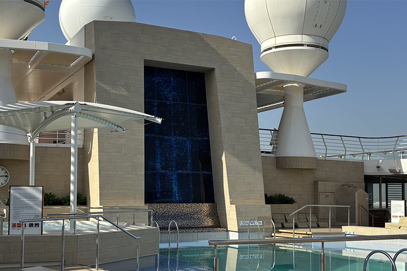 meinschiff 5 pool 2026 refurb