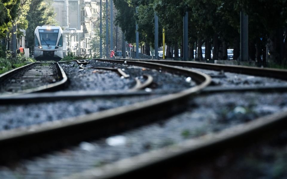 Parliament to approve €308 million new train deal