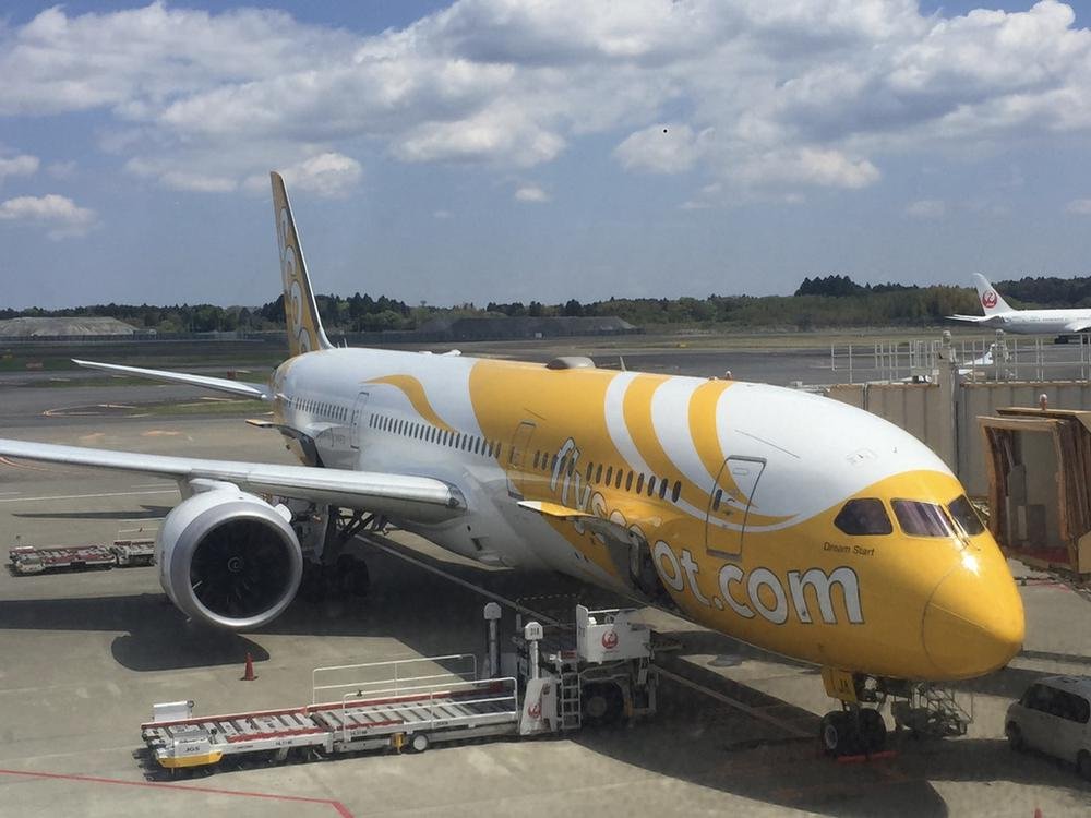 Scoot Flight Attendant Arrested After Stealing Money On 366 Flights