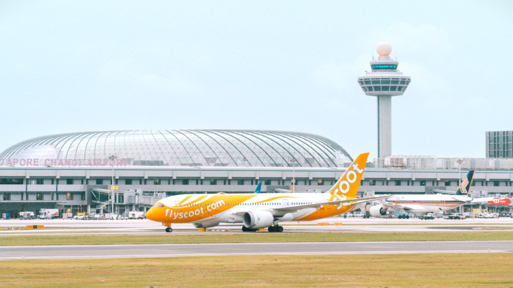 Singapore Airlines' Scoot Attendant Stole Nearly $40,000 from In-flight Sales