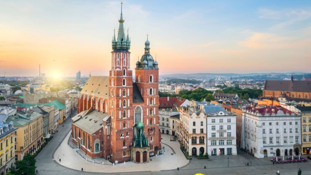 Travel alert: Polish city ranked one of Tripadvisor’s ‘Best of the Best’ destinations - TVP World