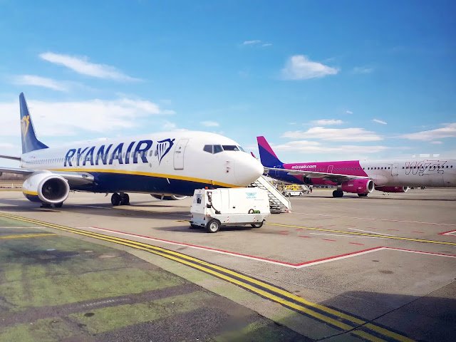 Two LCCs and two legacy carriers lead EX-YU summer growth