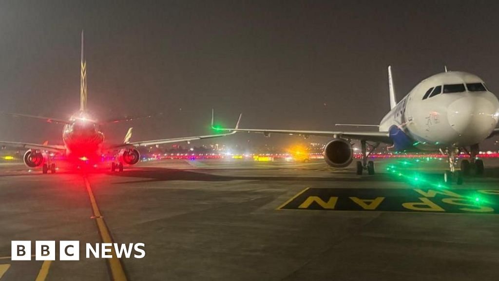 Air India and Indigo: India investigates after jets brush wingtips at Mumbai airport - BBC