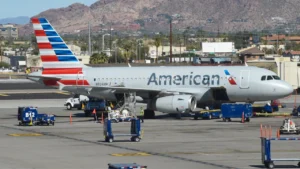 American Airlines Grounds Airbus A319 After De-Icing Truck Collision at Chicago