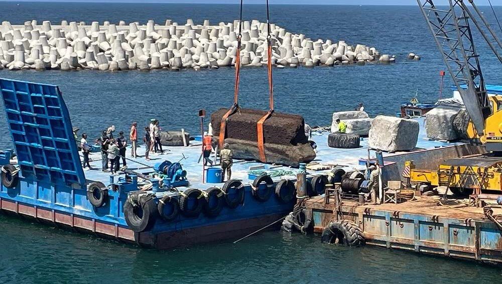 Ancient Blocks From the Lighthouse of Alexandria Raised from the Sea to Better Understand Their Wondrous Construction