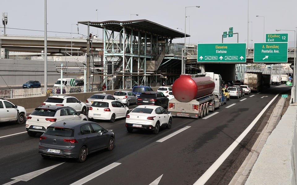 Attiki Odos tunnel work causing major traffic jams