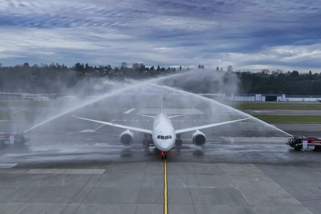 Boeing’s last 787-8 test plane retires to the Arizona desert