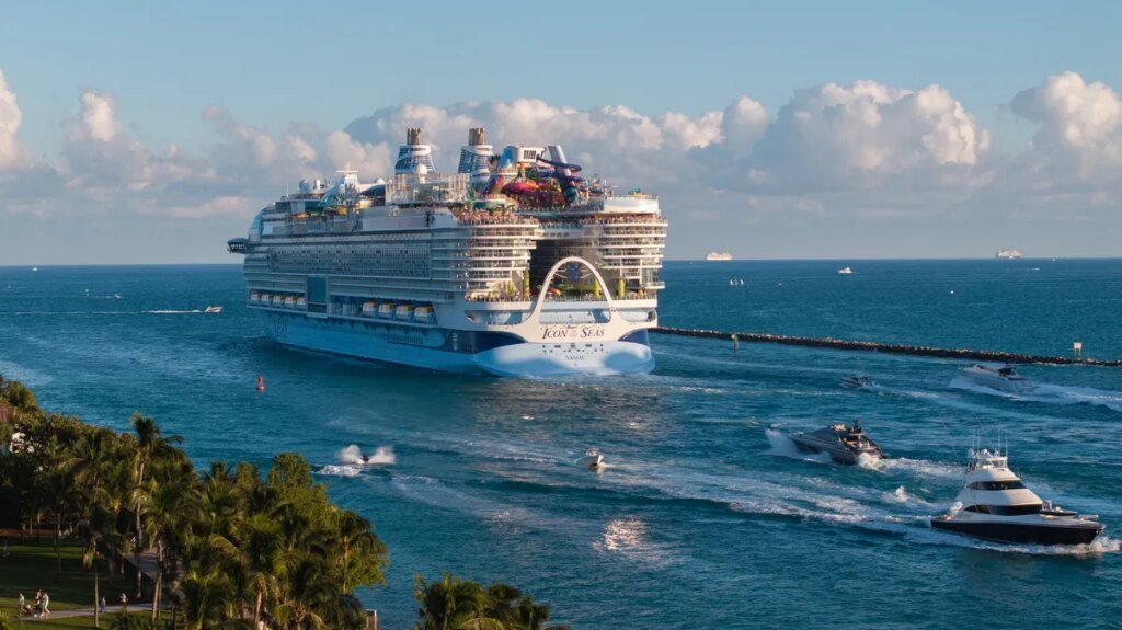 Mega cruise ships keep selling out, even as critics raise concerns