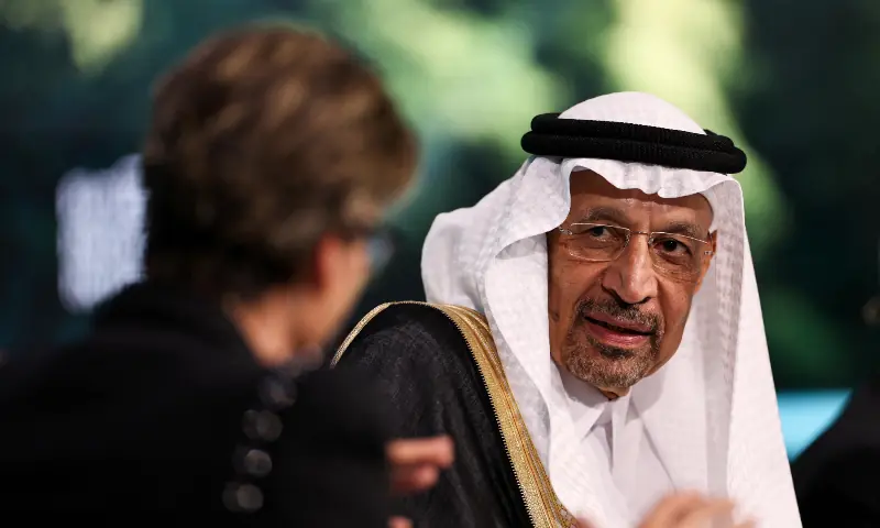 Syria, Saudi Arabia sign joint airline and telecoms deals - World