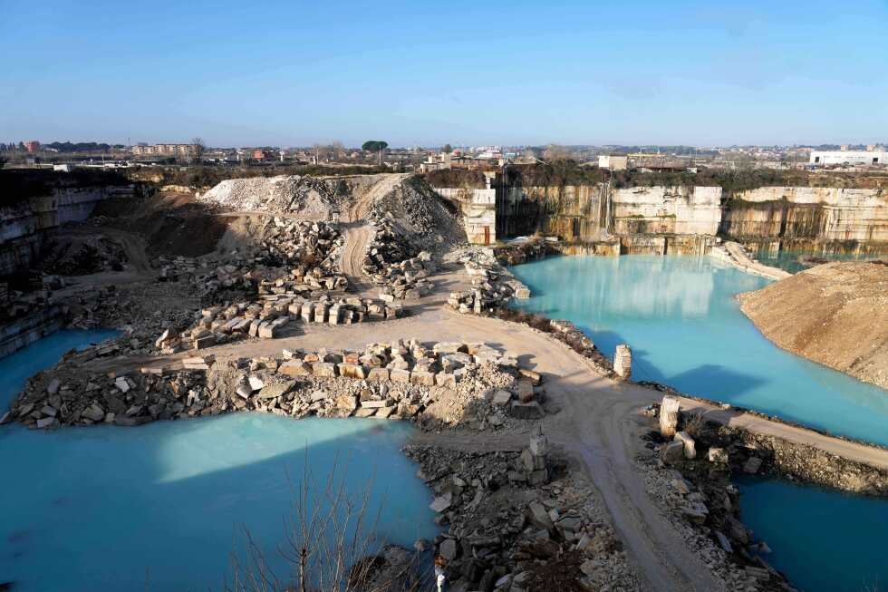 Travertine quarries that built ancient Rome still carving rock today