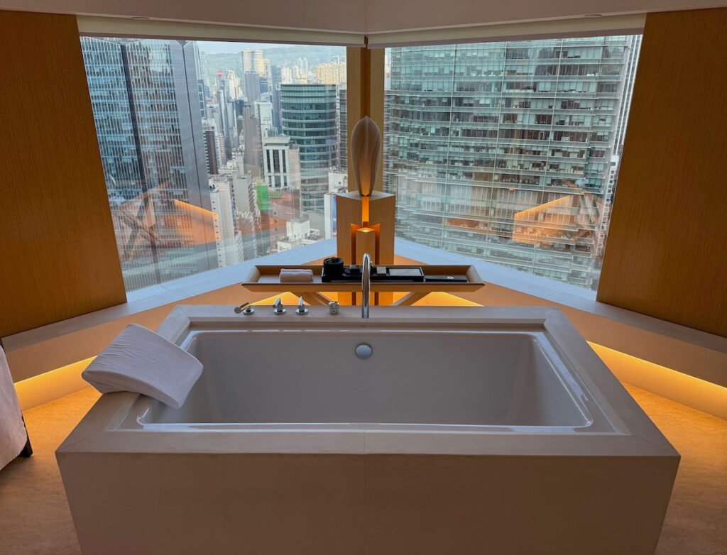 Upper House Hong Kong: An Excellent, Unconventional, Simple, Luxury Hotel