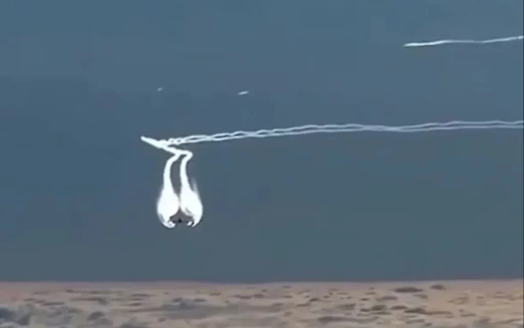 What a Boeing looks like at cruise speed from another aircraft gets more mesmerizing every time you watch