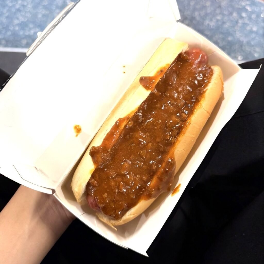Airports Keep Serving The One Food You Should Never Eat Before Boarding A Plane — Chili