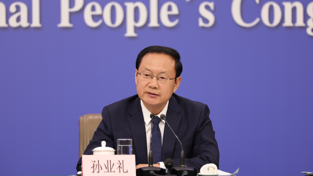 China says 2025 inbound trips top 150 million, spending by international travelers up 40% - news.cgtn.com