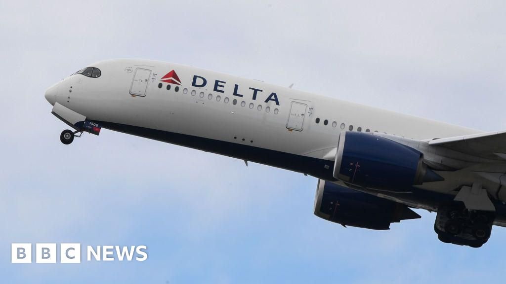 Delta Airlines: Several injured as turbulence hits flight into Sydney - BBC