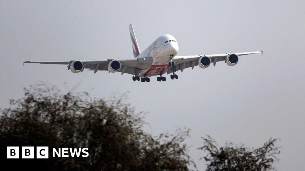 First UK government flight to leave Middle East with more planned - BBC