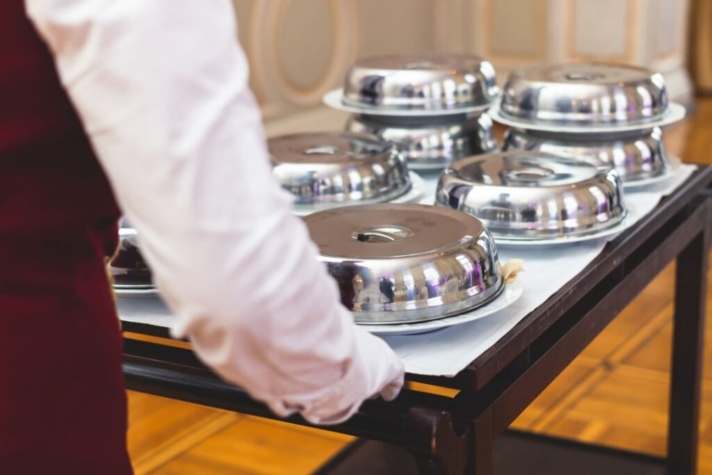 If You Love Room Service, This Is Your Dream Job