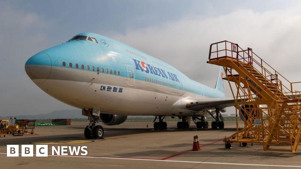 Iran war: Korean Air takes emergency action as fuel prices soar - BBC