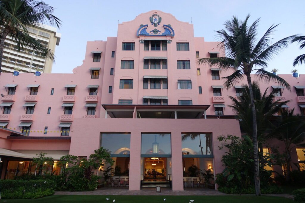 A “Luxury” Hotel Without Room Service: Unusual Or The Norm?