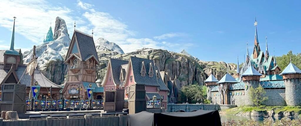 Attendance thaws at Hong Kong Disneyland after 'Frozen' highs