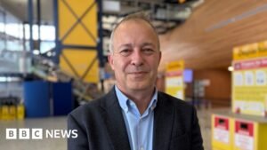 Iran war: No "short-term" jet fuel shortage says Guernsey airline - BBC