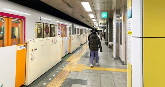 Japanese trains in Sapporo might be better than those in Tokyo, thanks to one special feature