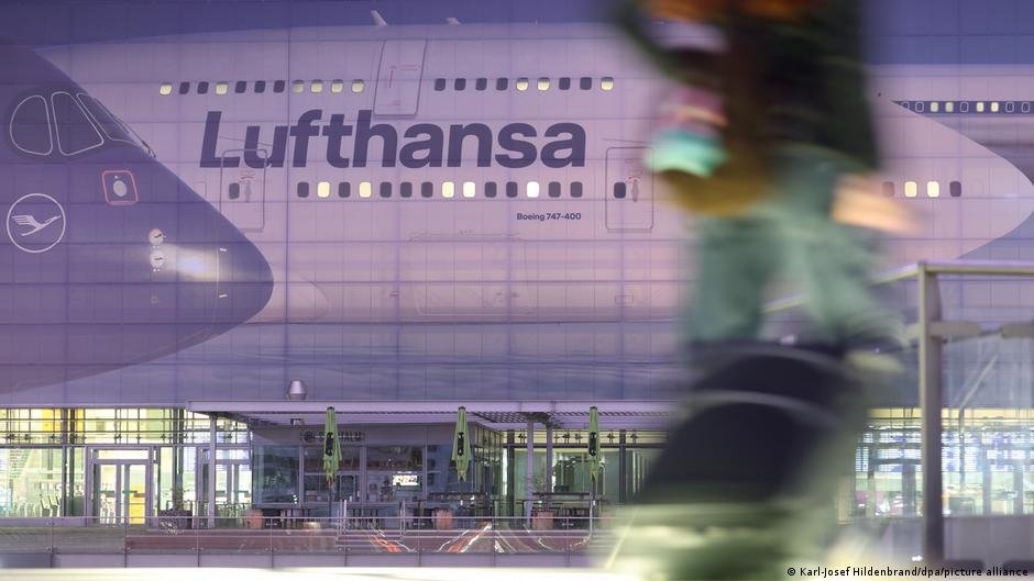 Lufthansa air crew strike after pilot walkout
