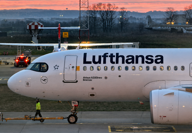 Lufthansa seeks solution for suspended routes