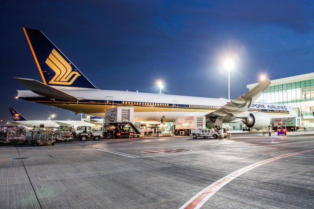 Singapore Airlines postpones A380 plans for Dubai, extends suspension to June