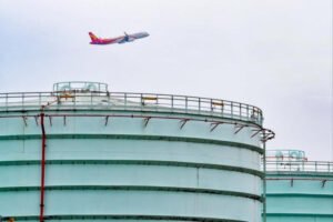 Bangkok Post - Hong Kong airport set for volume shift after flights rejigged amid fuel crisis