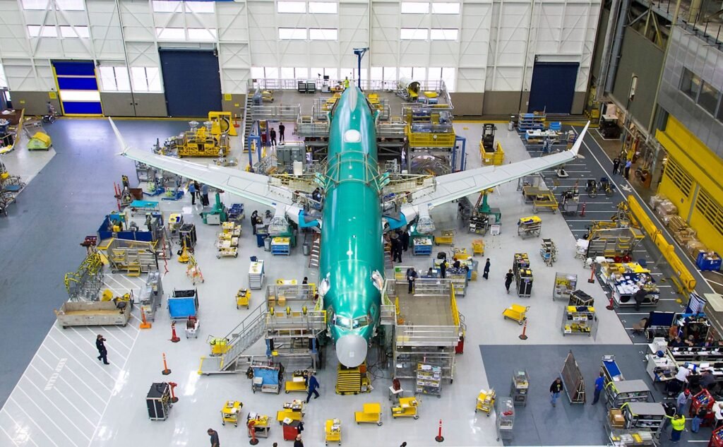 Boeing Plans New Single-Aisle Jet Larger Than 737 MAX 10