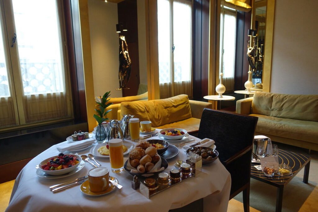 French “Palace” Hotel Status Updates: Three Losers, Five(ish) Winners
