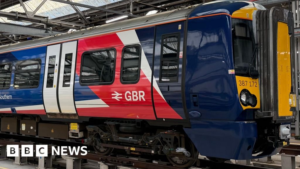 Govia Thameslink Railway nationalisation: What does it mean? - BBC