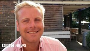 Harpenden man's penis 'burnt' in Virgin Atlantic coffee spill - BBC
