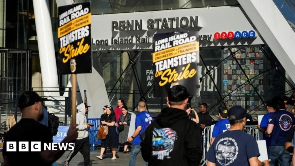 New York commuters face rush-hour chaos in first major rail strike in 30 years