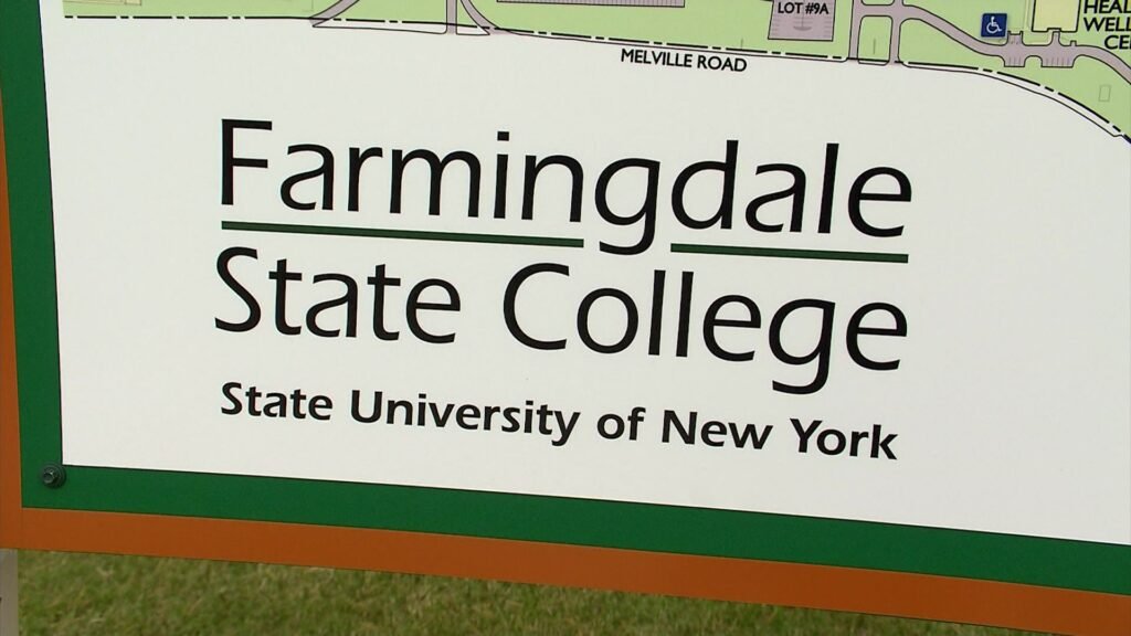 News 12 | Brooklyn | Lirr Strike Complicates Finals Week Travel Plans For Farmingdale State College Students