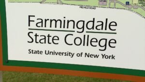 News 12 | Brooklyn | Lirr Strike Complicates Finals Week Travel Plans For Farmingdale State College Students