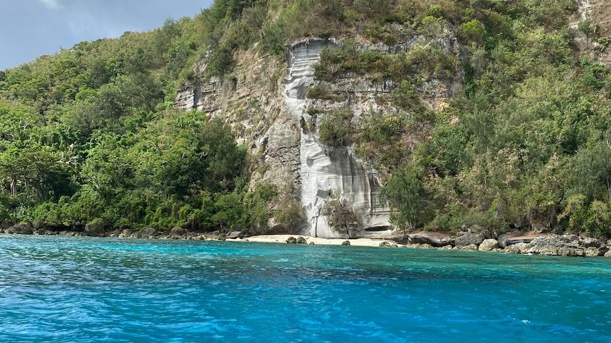 Planned Vanuatu beach club raises environmental fears for locals