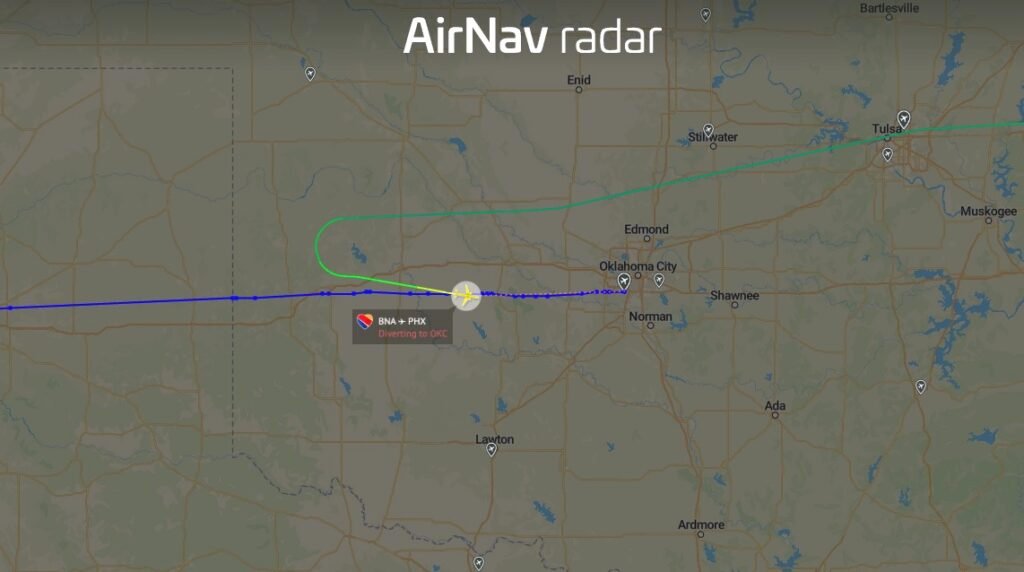 Southwest Boeing 737 MAX 8 to Phoenix is declaring an emergency and diverting to Oklahoma City