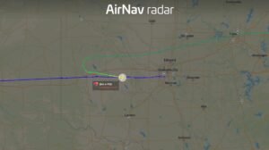 Southwest Boeing 737 MAX 8 to Phoenix is declaring an emergency and diverting to Oklahoma City