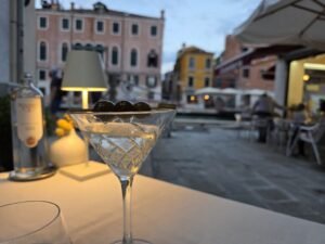 The Travel Review Trap In Europe — How I Avoid Bad Hotels And Restaurants Built For Tourists