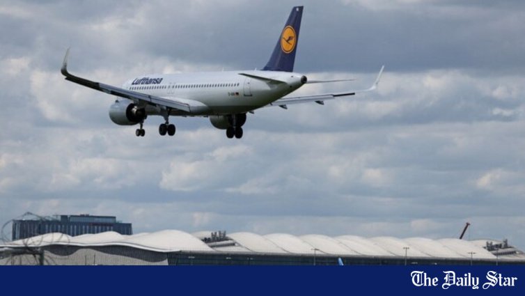 Airlines resume some Middle East flights but disruption continues
