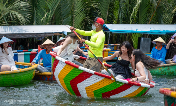 Vietnam sees record tourist arrivals in 2026
